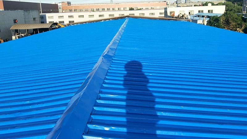無(wú)錫中恵橡膠有限公司廠(chǎng)房彩鋼瓦翻新案例